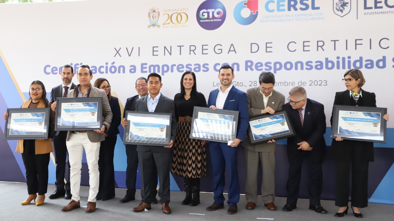 Entrega León certificados a empresas socialmente responsables
