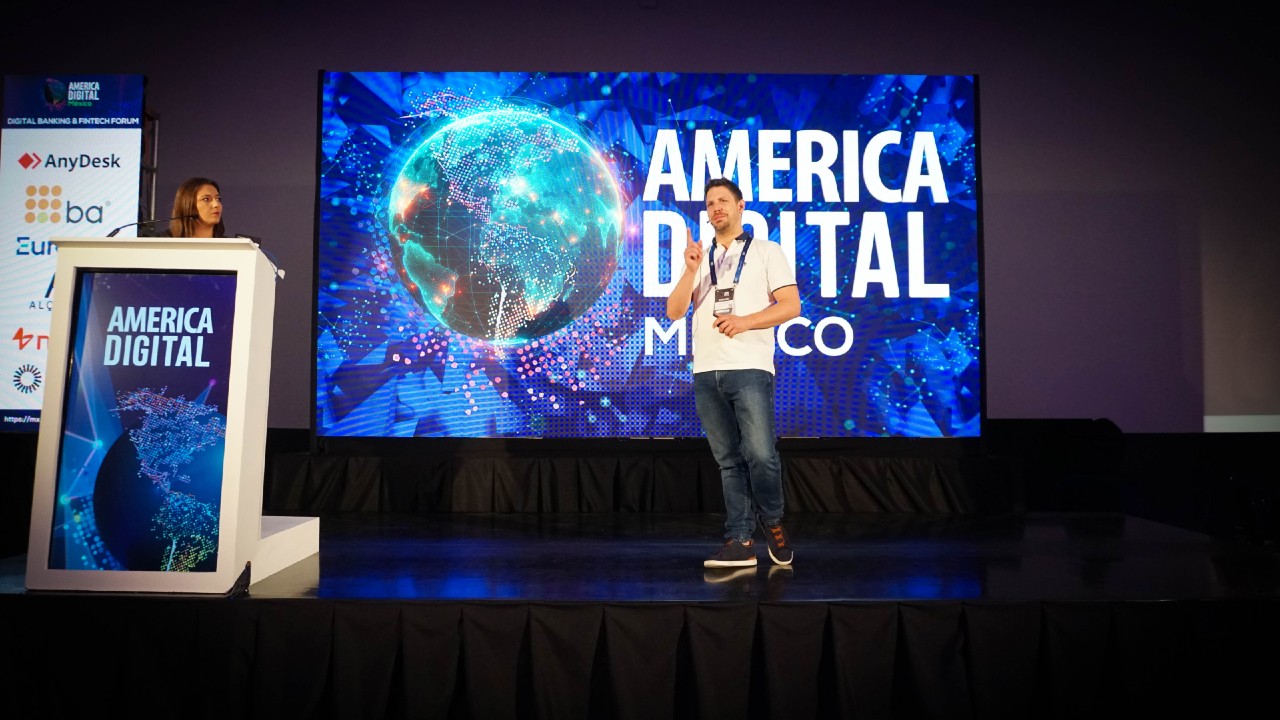 Sergio Loredo destaca el rol de los medios de pago en el nearshoring durante el congreso America Digital