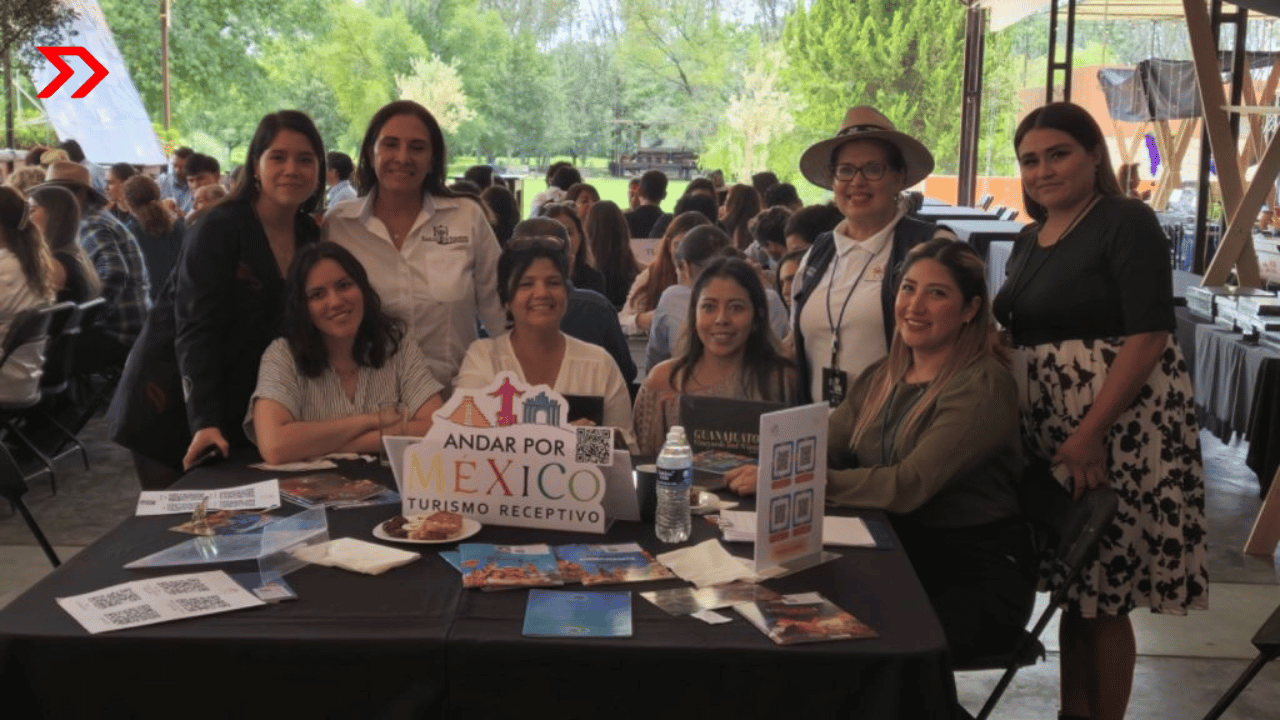 Éxito rotundo Expo Empresarial Mercadito